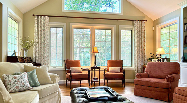 Cozy living room with custom window treatments by Mr. K's Fabric Shop, Quincy, IL. Over 50 years of experience!