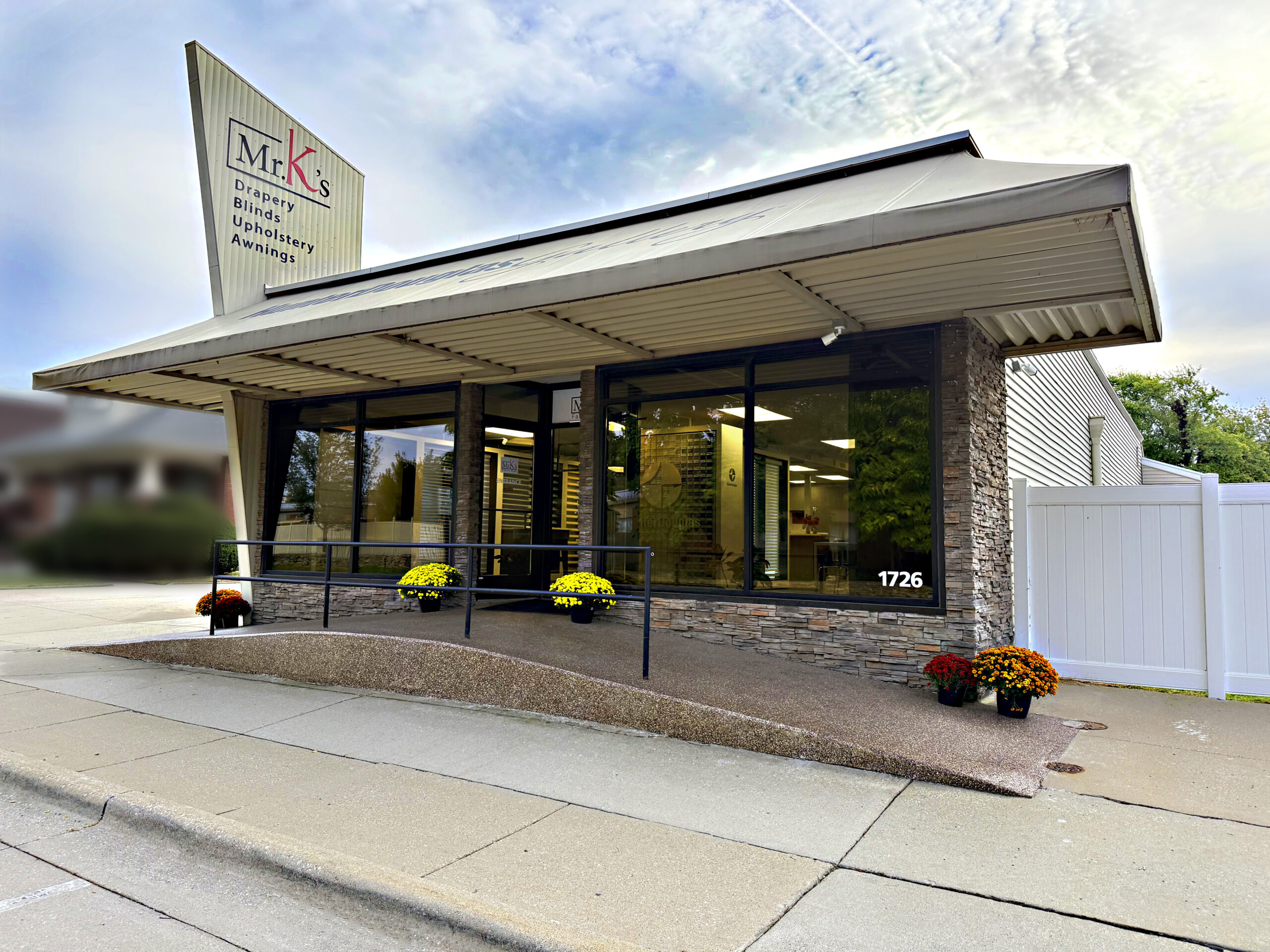 Mr. K's Storefront - Quincy, IL