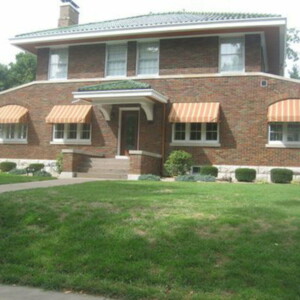 Mr. K's. Custom Awnings